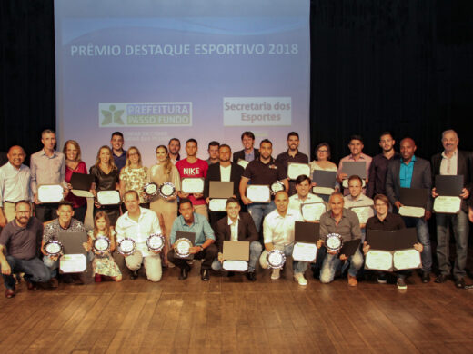 Prefeitura premia Destaques Esportivos de 2018