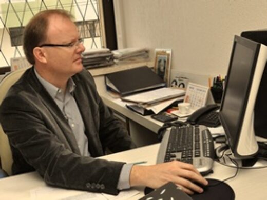 Prefeitura divulga critérios para pagamento de Licenças Prêmio a professores