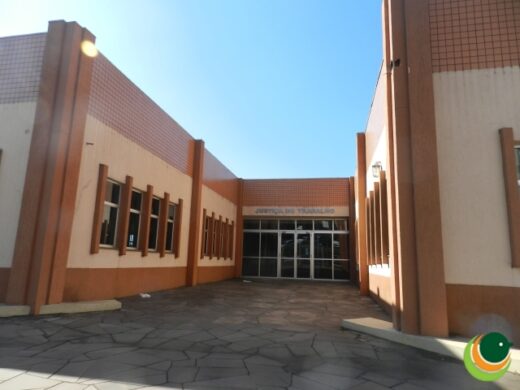 Finanças atende próximo do Hospital Municipal