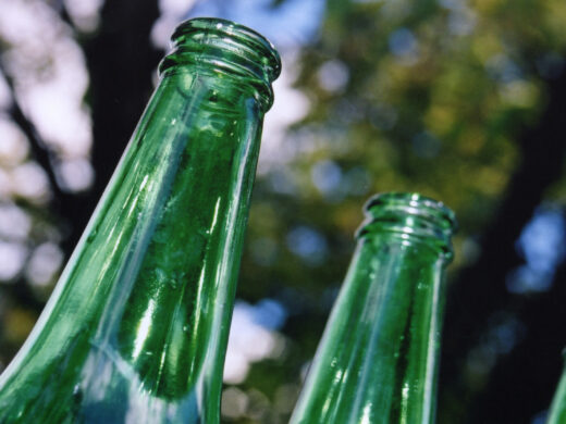 Proibidas bebidas alcoólicas em local público