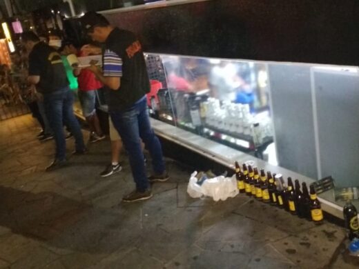 Cerca de 500 pessoas já foram multadas