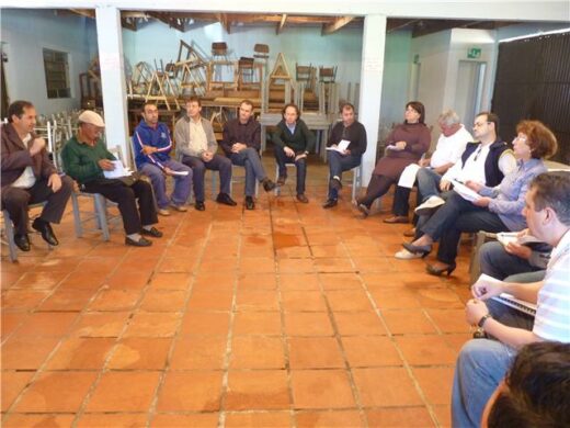 Secretários municipais se reúnem com moradores da região norte