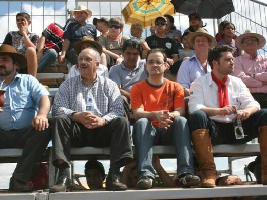 Prefeito Dipp assiste a 5ª encenação da Batalha do Pulador