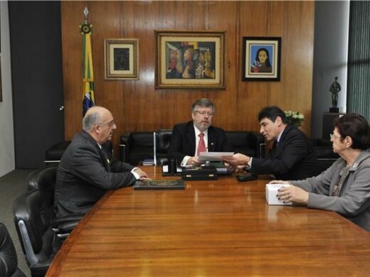 Prefeito pede agilização do BID em projetos de Passo Fundo