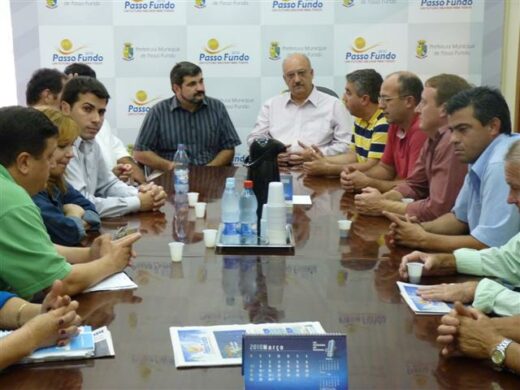 Prefeito dá boas vindas à nova diretoria da Uampaf