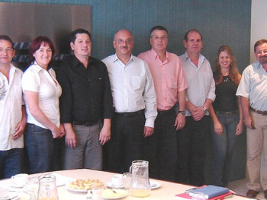 AÇÕES CONJUNTAS: Tema do encontro promovido pela CDL com o Prefeito Dipp