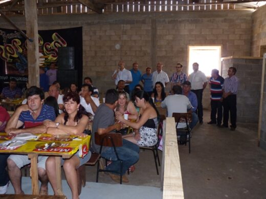 Comunidade da Hípica comemora sede da Associação de Moradores