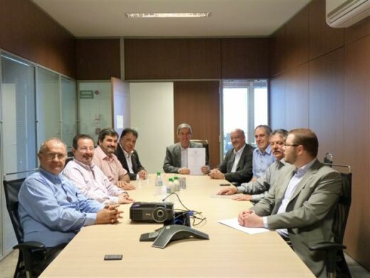 Manitowoc recebe escritura da área onde está instalada