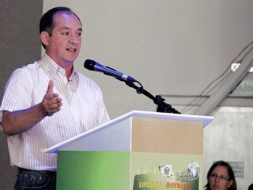 No lançamento da Expodireto, Luciano pede investimentos no aeroporto