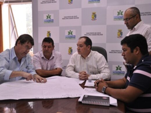 Bairros Dom Rodolfo, Lucas Araújo e Ivo Ferreira são ouvidos pelo prefeito
