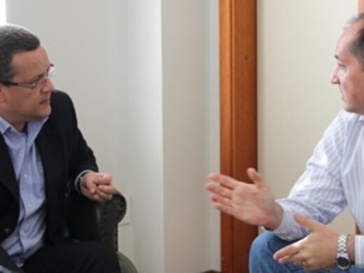 Beto Albuquerque debate com prefeito a destinação de R$ 1 milhão para Gare