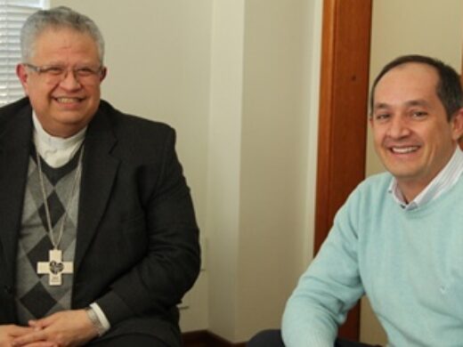 Arcebispo de Passo Fundo trata de Romaria de Aparecida em reunião com prefeito