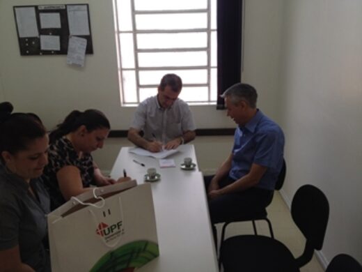 Procon cobra atendimento presencial da operadora SKY