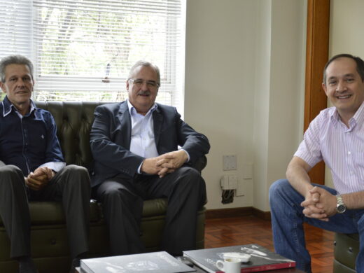 Luciano recebe visita do presidente da Assembleia Legislativa