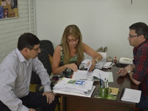 Prefeitura recebe visita de reitores da UPF