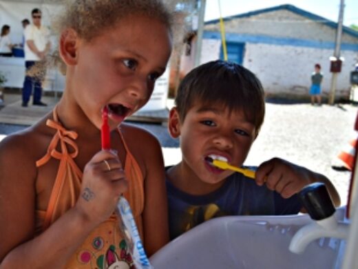 Passo Fundo recebe caminhão de Bombeiros e projeto para novo aeroporto
