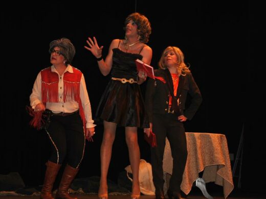 Teatro Múcio de Castro apresenta três espetáculos neste final de semana