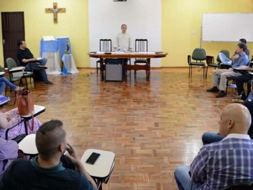 Prefeito realiza reunião de trabalho