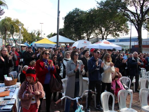 Bairro a Bairro de aniversário reúne público