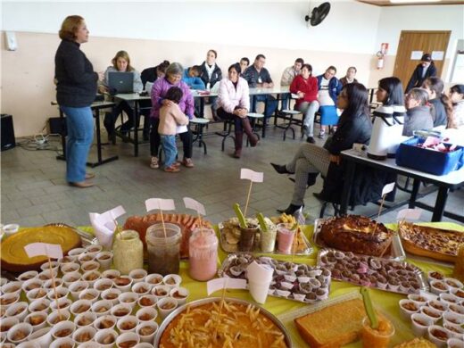 Moradoras do Parque do Sol aprendem como aproveitar melhor os alimentos
