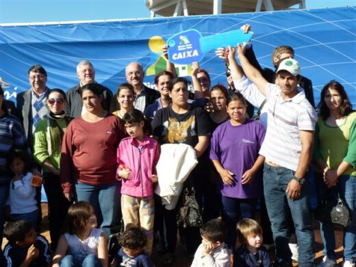 Prefeitura entrega 24 moradias através do Minha Casa Minha Vida