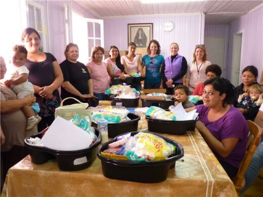 Secretaria de Habitação investe na qualificação profissional de famílias