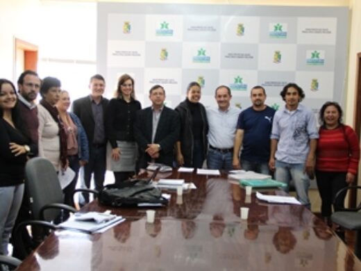 Famílias do Leonardo Ilha comemoram anúncio de área para Projeto habitacional