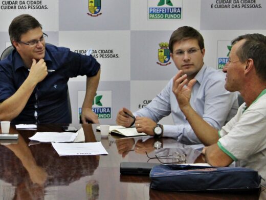 Prefeitura estuda convênio com catadores para recolhimento de lixo