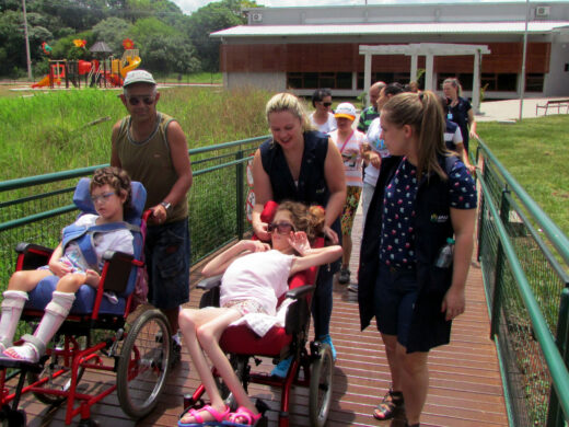 Alunos da Apae visitam Parque Banhado da Vergueiro