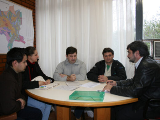 Prefeitura prepara terreno para construção de viaduto