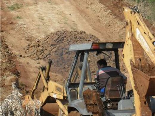 Bairro Vera Cruz e bairro Industrial recebem melhorias