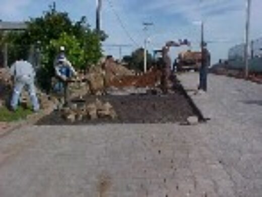 Secretaria de Obras intensifica reparos em pontos críticos