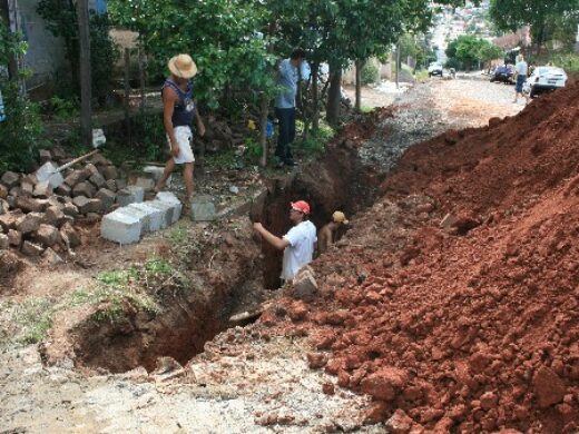 Secretaria de Obras intensifica ações na cidade