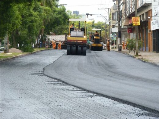 Prefeitura analisa propostas para completar asfaltamento da Presidente Vargas