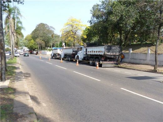 Prefeitura investe na reformulação da pavimentação na Presidente Vargas