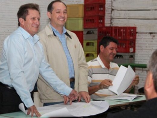 Em reunião com moradores, prefeito define investimentos no Parque Farroupilha