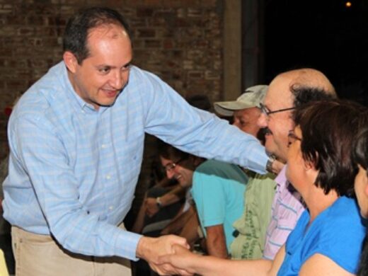 Moradores do bairro Santa Rita comemoram chegada do Programa A Maior Obra é Você