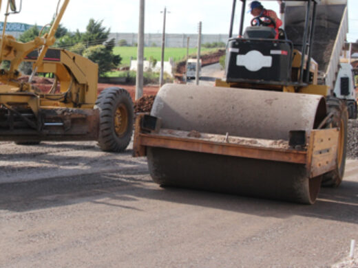 Prefeito anuncia obras nos bairros Parque Farroupilha e Victor Issler