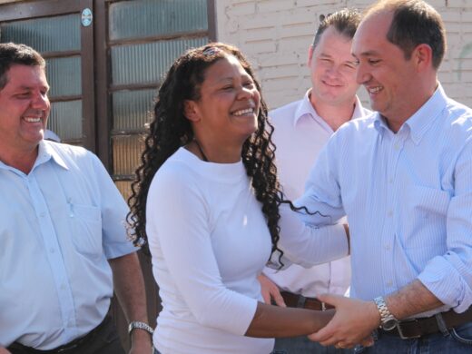 Prefeitura entrega obra aguardada há mais de duas décadas no Victor Issler