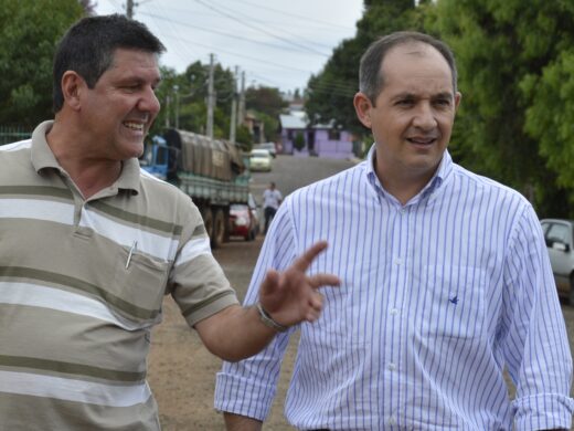 Pavimentação: Prefeito autoriza obras na vila Fátima