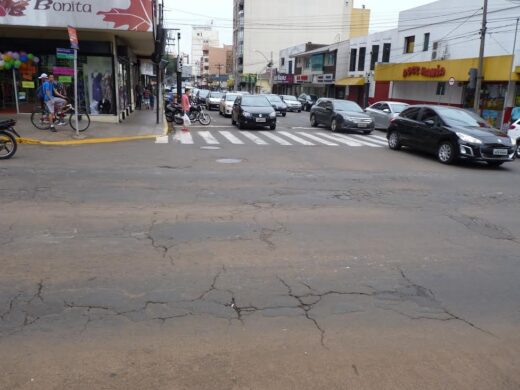 Prefeitura realiza melhorias na Avenida Brasil neste final de semana