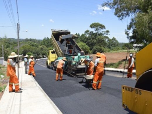 PAC 2: Prefeitura entrega para Caixa projetos de pavimentação em três bairros