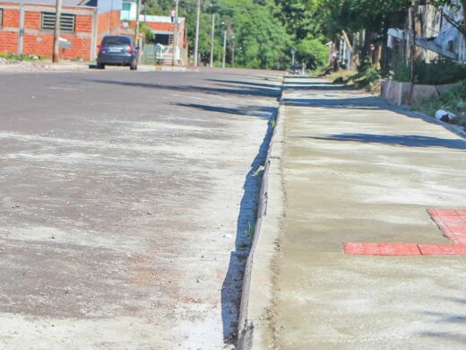 Obra de passeio público no Professor Schisler