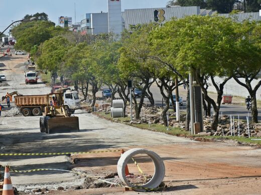 Avenida Brasil: obras avançam com estrutura