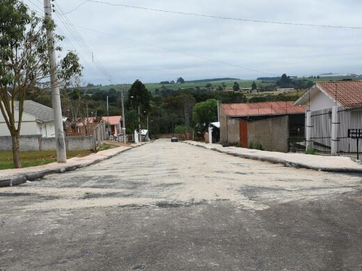 Prefeitura conclui asfalto no Schisler