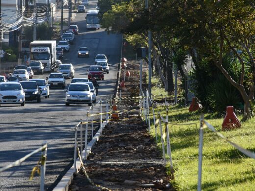 Obras na Avenida Brasil avançam e chegam a 30%