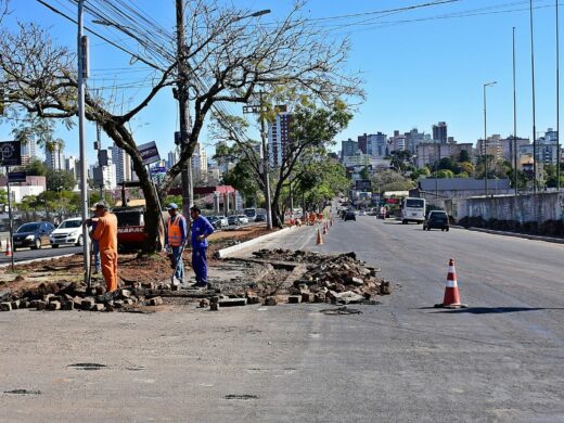 Avenida Brasil: novo trecho na Petrópolis em obras