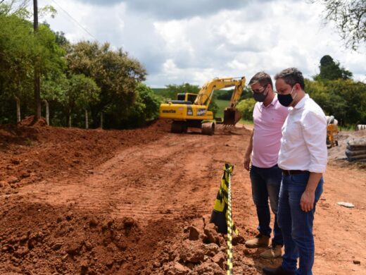 Inicia obra de pavimentação da Rua Israel Bonna