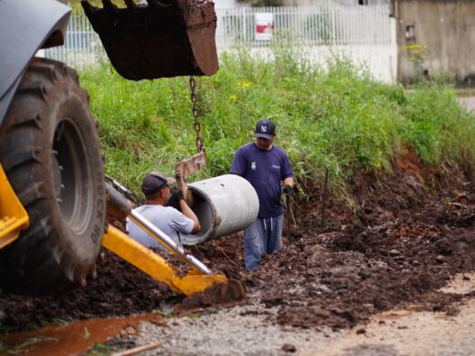 Prefeitura avança com obras nos bairros