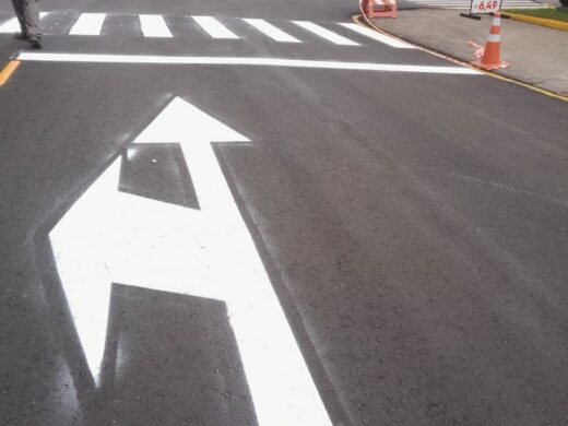 Concluída a revitalização asfaltica da General Osório, prefeitura inicia melhorias de sinalização viária